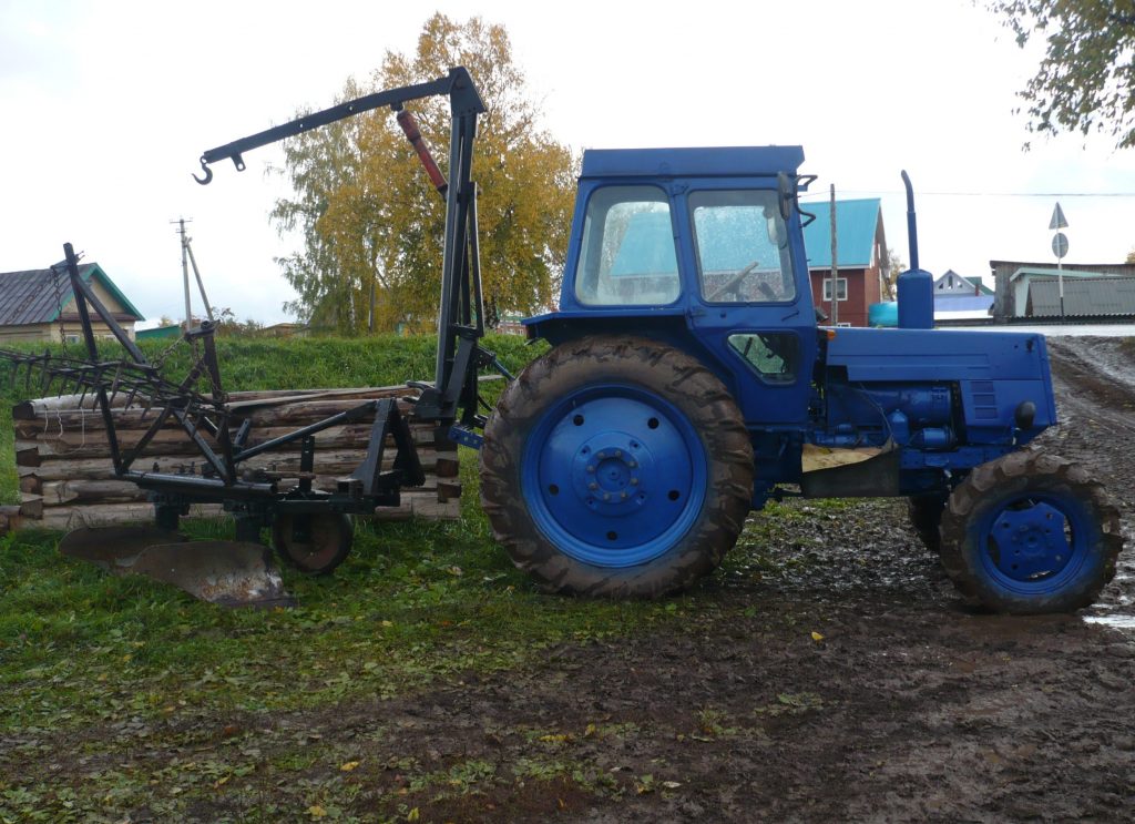 Права на трактор в Югорске